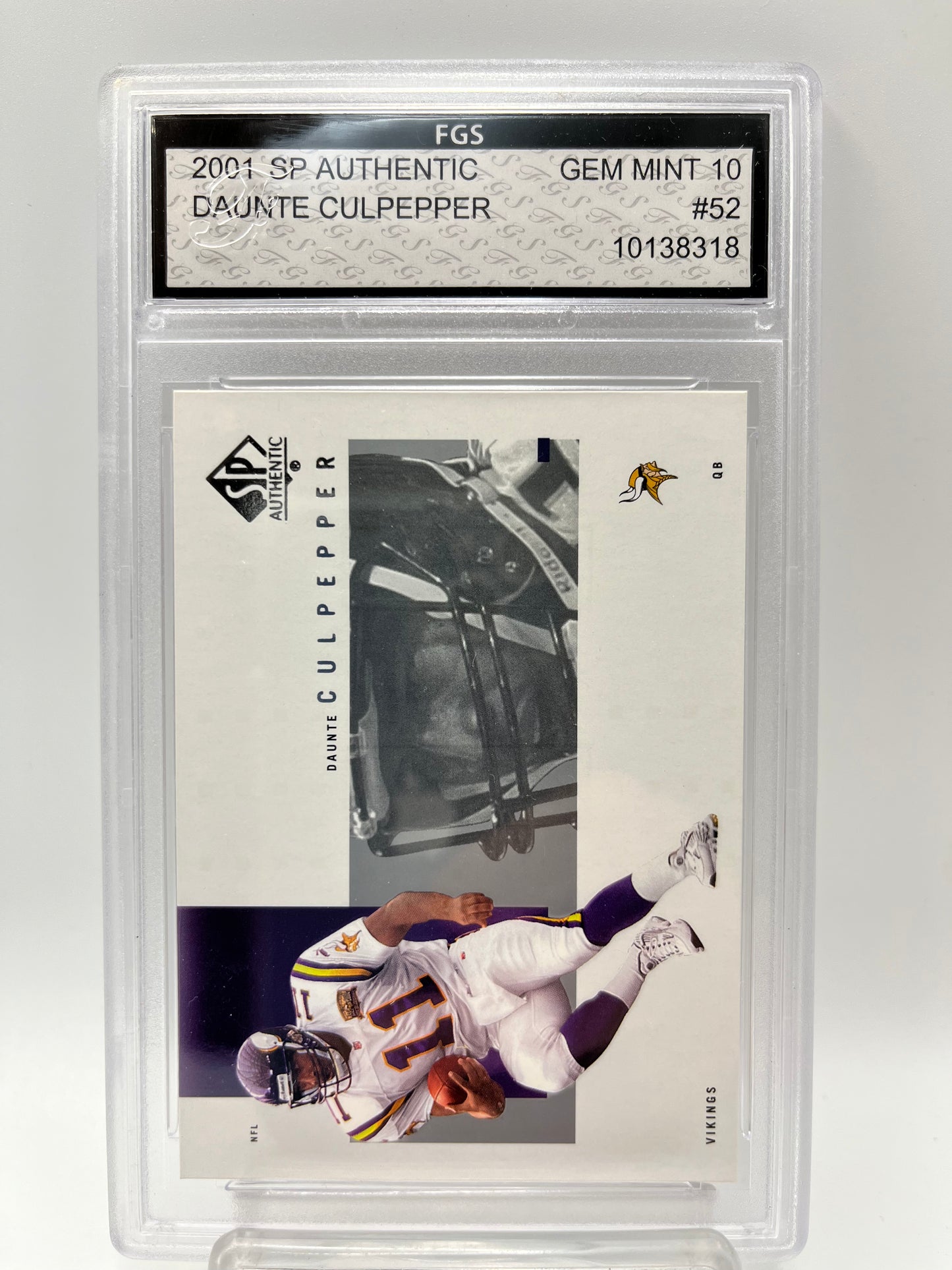 2001 Daunte Culpepper SP Authentic #52 Graded Gem Mint 10